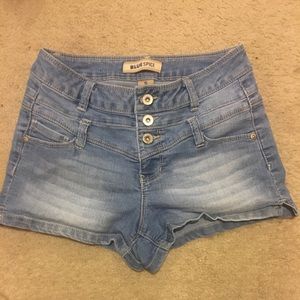 Mid rise shorts